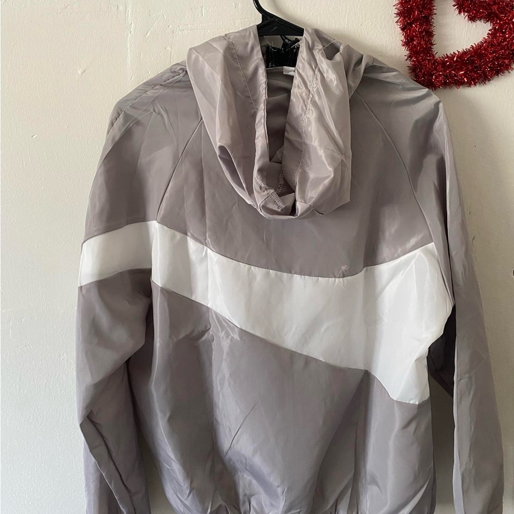 NIKE SWOOSH WINDBREAKER